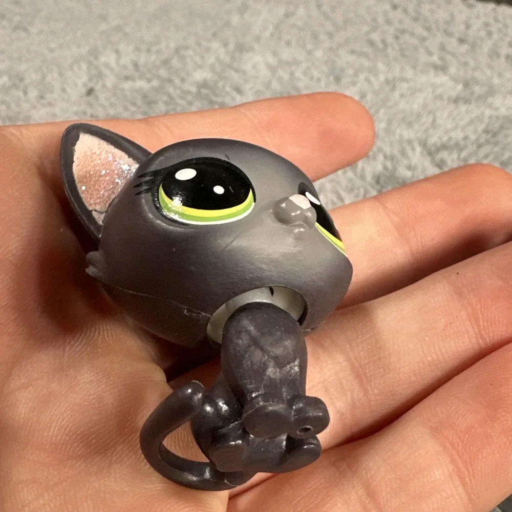 Littlest Pet Shop awesome figure